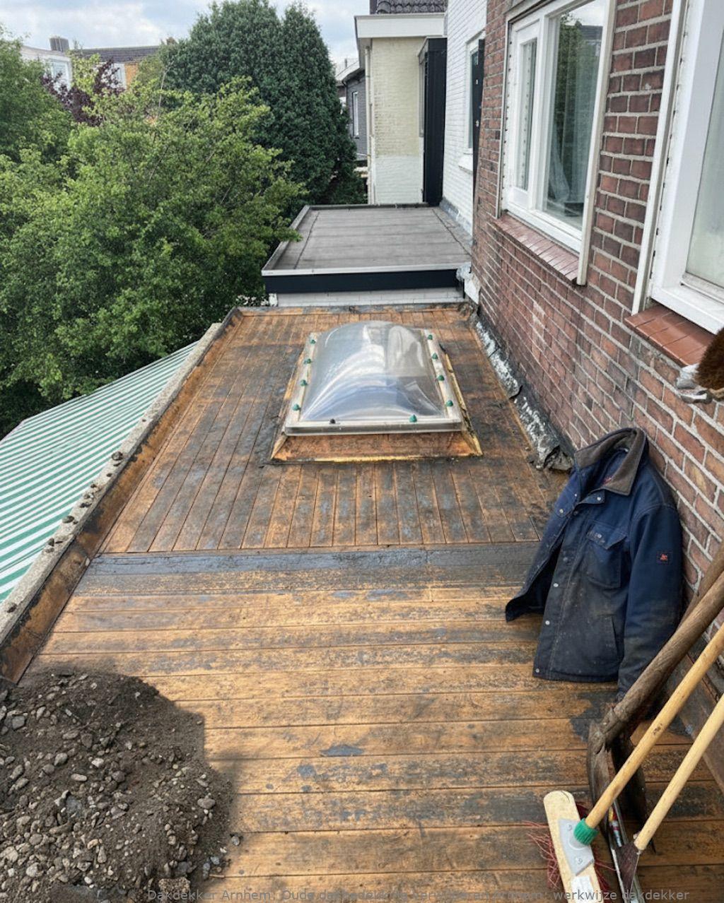 Oude Dakbedekking Verwijderen Arnhem